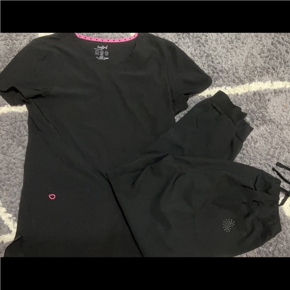 HeartSoul Scrub Set - Picture 4 of 4